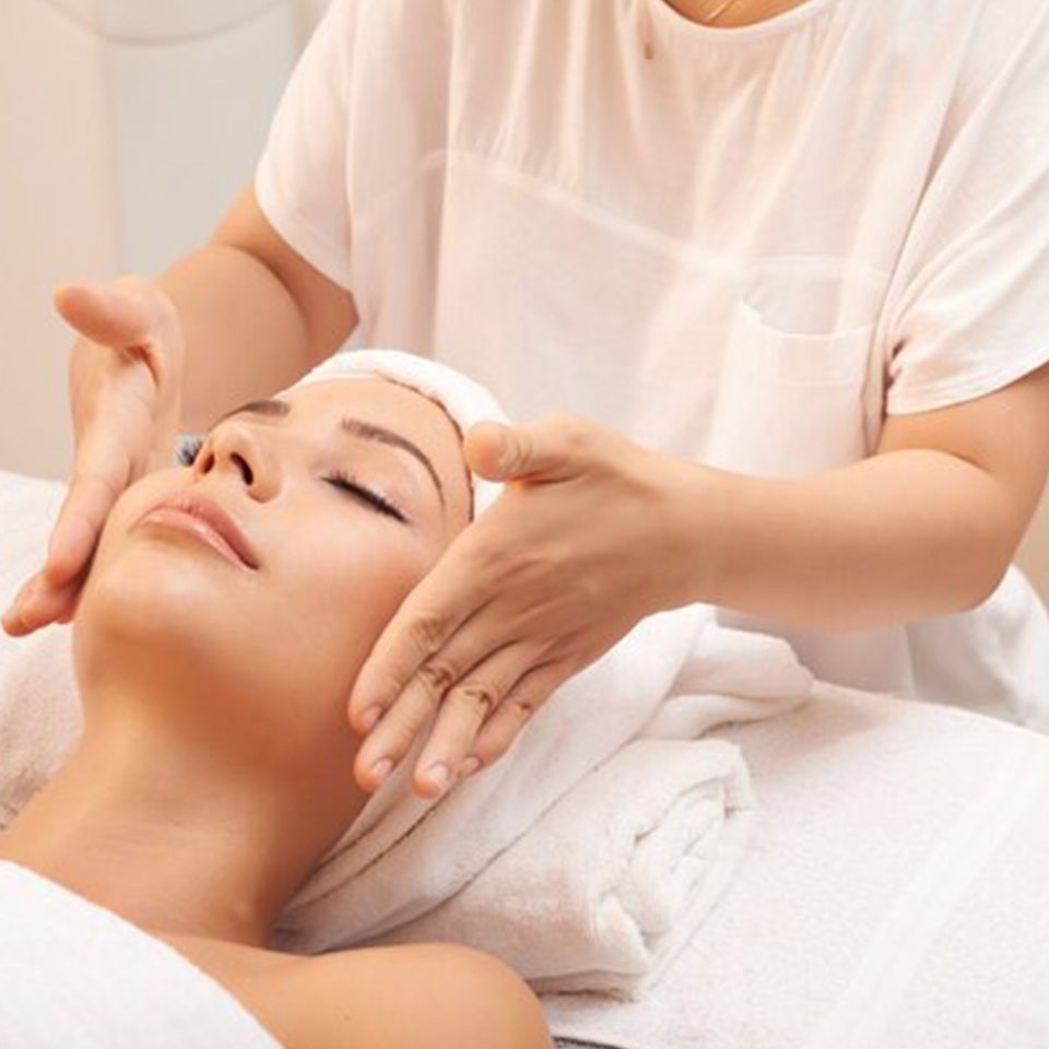 CORSO SPECIALIZZAZIONE ESTETISTA 900 ORE 960 X 960 WEB